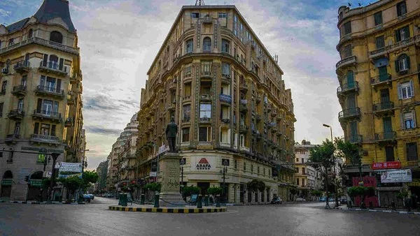 وزير الطيران يبحث مع Acron Aviation تطوير أجهزة المحاكاة