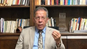 نقيب الأطباء يدعو لتحقيق شفاف في أزمة مستشفى قنا