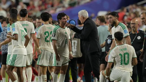 ماندي يعلن اعتزاله اللعب الدولي مع الجزائر