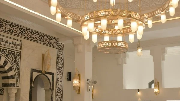 حكم استخدام أدوات المسجد للأغراض الشخصية
