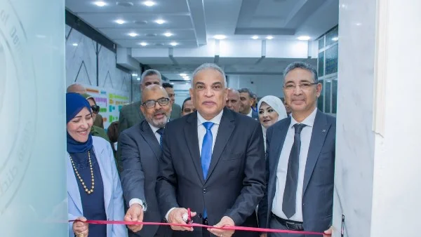 افتتاح معمل رقمي وعيادة للدراسات العليا في جامعة طنطا