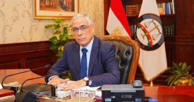 النائب العام المصري يشارك في اجتماع المدعين العامين بلاهاي