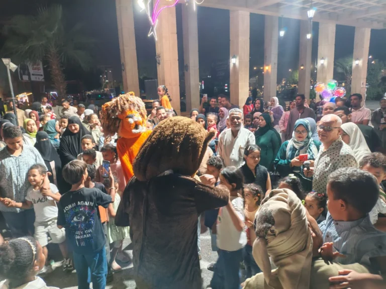 شارع الفن يبدع في أسوان بألوان النوبة وعروض مميزة