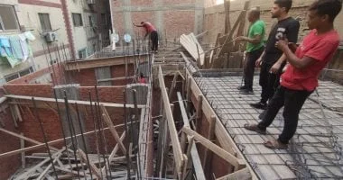 إزالة مخالفات بناء في حي العجوزة