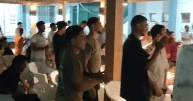 احتفالات حماسية في نجريج بعد هدف صلاح الأول في أستراليا
