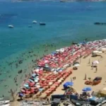 شواطئ الإسكندرية تستقبل 1.2 مليون زائر يومياً