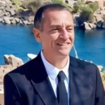 تركيب 45 عمود إنارة جديد بطريق السد العالي شرق بأسوان