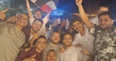احتفالات الجماهير في أسيوط بتأهل منتخب الفراعنة