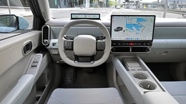 هيونداي تكشف عن Ioniq 3 الهاتشباك الكهربائية الجديدة