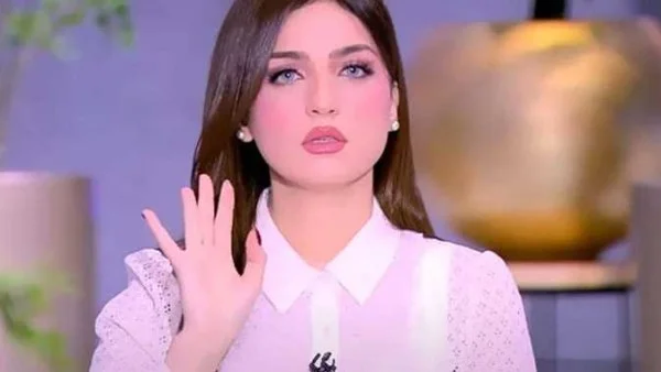 ياسمين عز: تكريم لاعبي المنتخب شاليه على البحر