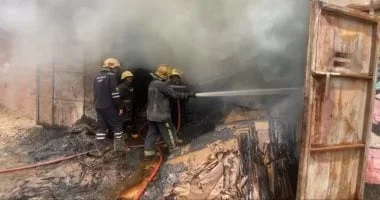 إخماد حريق في مخزن مواد غذائية بمدينة 6 أكتوبر