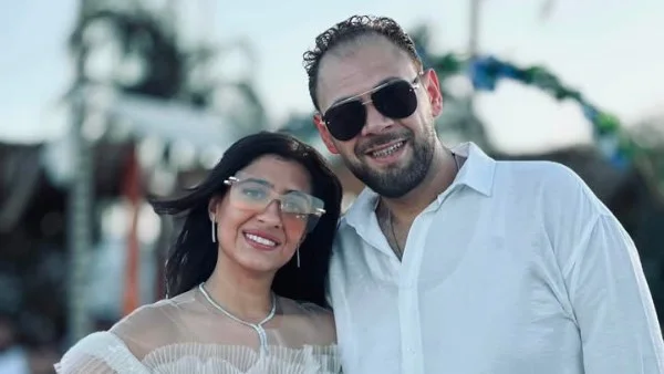 محمد علي رزق يحتفل بزفافه بعد خمس سنوات من الزواج