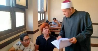 متابعة امتحان البلاغة في القليوبية الأزهرية