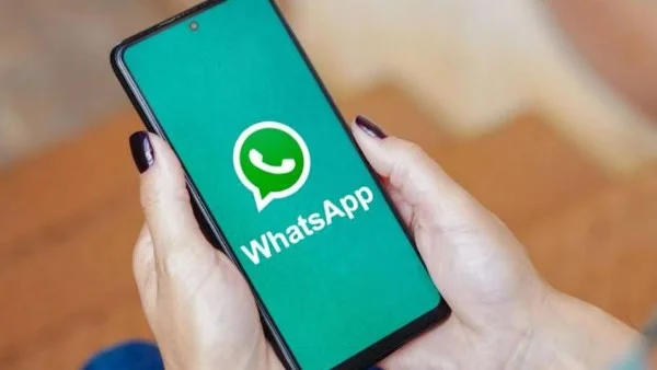 واتساب يختبر ميزة جديدة لمؤشر "متصل الآن" على iOS