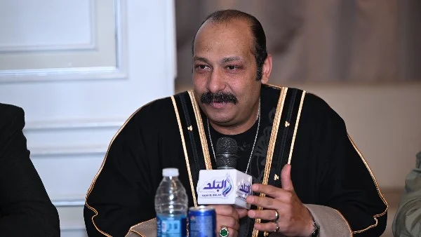 محمد ثروت يستمر في تصوير "عيلة عاملة عمايل" بسوريا