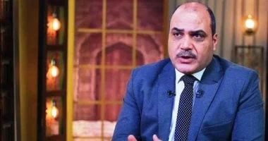 محمد الباز يطرح تساؤلات حول نزاع عائلة الدكتورة نوال الدجوي