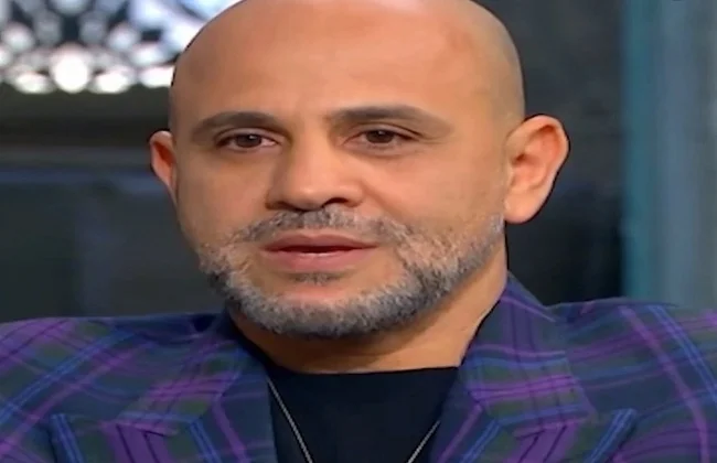 عزيز الشافعي يكشف تفاصيل الهجوم على أغنية "بحرية"