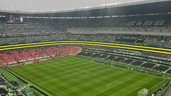 تأجيل مباراة المكسيك وإنجلترا في كأس العالم