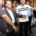 جولة ميدانية لمتابعة رصف شارع المدارس بالدلجمون