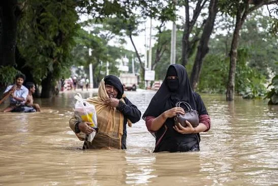 مقتل 9 أشخاص في انهيارات أرضية ببنجلاديش