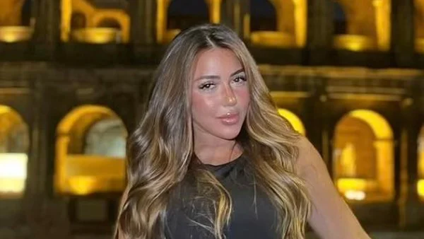 سارة سلامة تتألق بفستان أنيق على إنستجرام