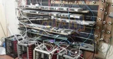 ضبط متهم بفك شفرات القنوات الفضائية المشفرة