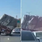 سائق تريلا يروي قصة إنقاذ سيارة محملة بالقطن