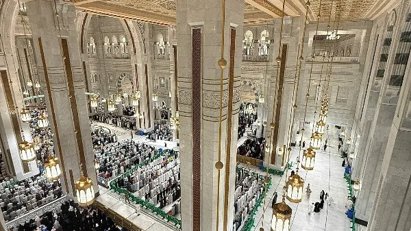 بث مباشر لصلاة الجمعة من الحرمين الشريفين