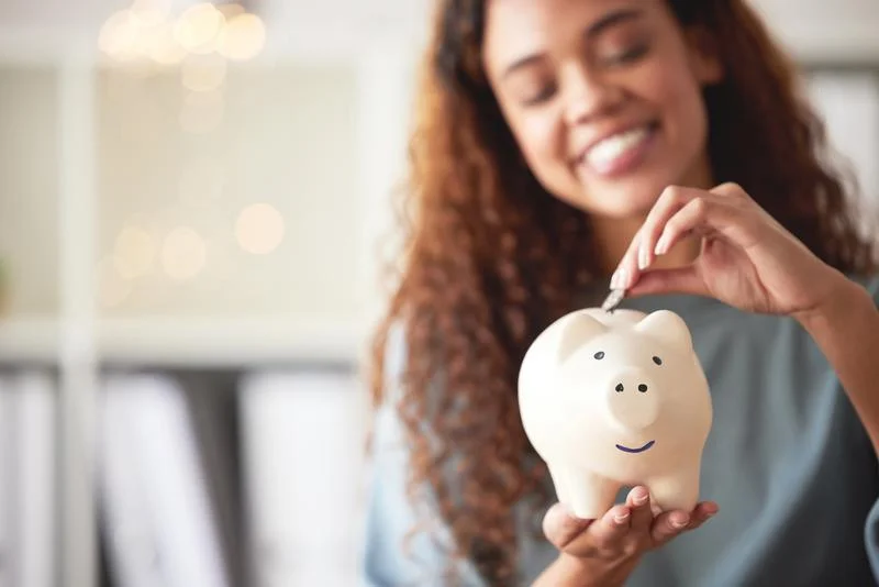 بنك أوف أمريكا يرفع توزيعاته بنسبة 14% ويعزز برنامجه لإعادة شراء الأسهم