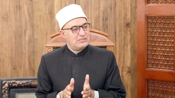 حكم جمع صلاة العصر قبل وقتها بسبب الحاجة