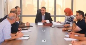 اجتماع لمناقشة مسار الكهرباء بطريق رأس البر الغربي