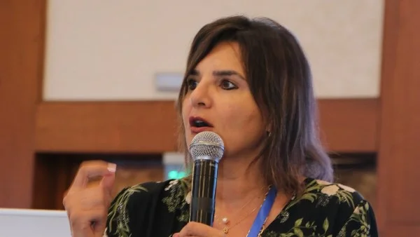 الأطباء يناقشون التحول الرقمي وحماية المهنة