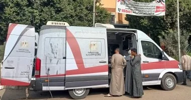 سيارة متنقلة لتسهيل تراخيص المحال العامة في دشنا