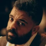 موقف طريف بين عمرو حسن وعمرو دياب ينتهي بـ “بلوك”