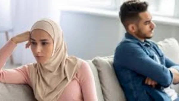 حكم إيذاء الزوجة لزوجها في الإسلام