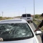 هجوم مستوطنين على مركبات الفلسطينيين شمال شرق رام الله