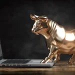 أداء سهم ألفابت: استثمار 10,000 دولار خلال 10 سنوات