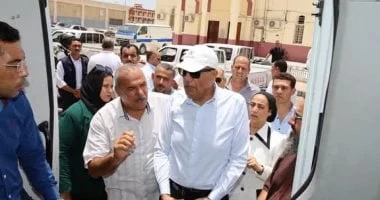 زيارة محافظ جنوب سيناء لسيارة المركز التكنولوجي المتنقلة