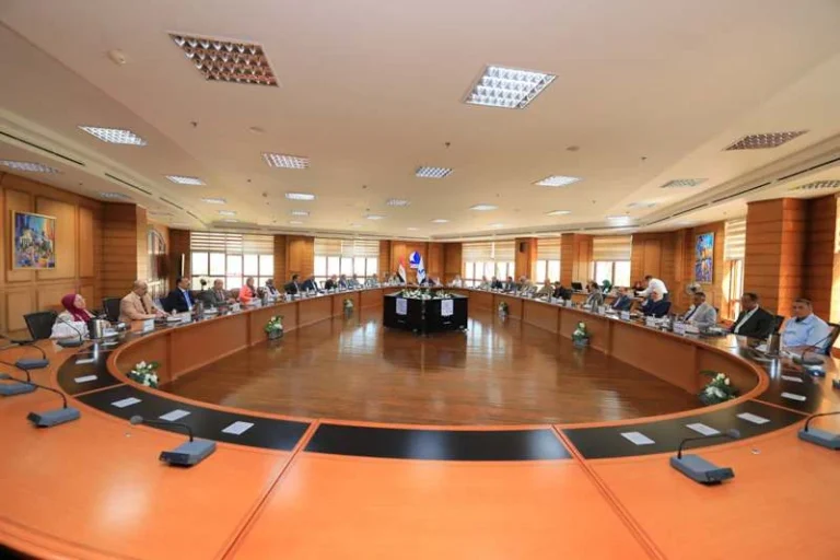 تطوير المناهج في جامعة كفر الشيخ