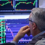 تخفيض سهم متزايد لحماية من تراجع محتمل في الأرباح