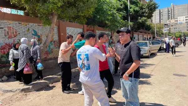 يارا أيمن تتفوق وعائلتها تحتفل بالنتيجة