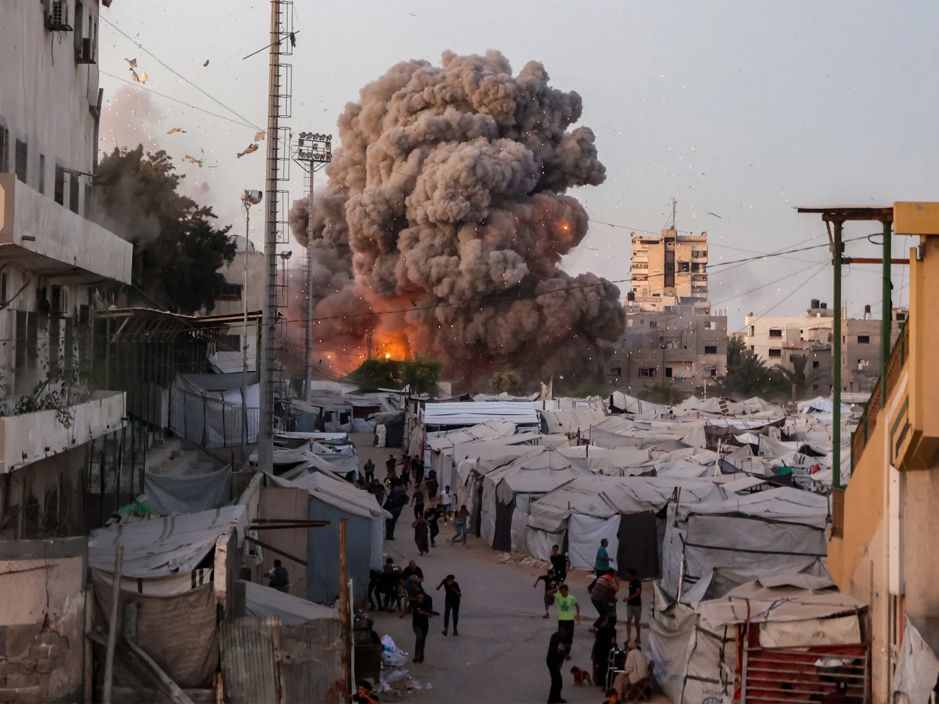 ضحايا ومآسي: الهجمات الإسرائيلية في غزة والضفة الغربية