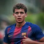 هانز فليك يراهن على مواهب لاماسيا في برشلونة