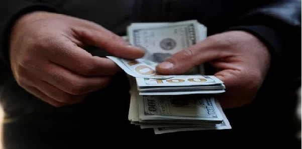 ضبط شبكة اتجار غير مشروع بالعملات الأجنبية