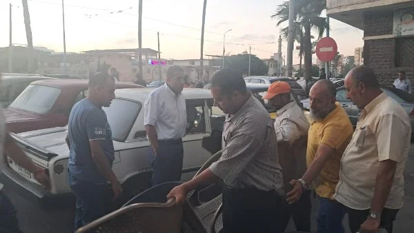إزالة الإشغالات والحد من التعديات بحي الجمرك في الإسكندرية