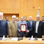 تكريم نائب رئيس جامعة الأزهر للوجه القبلي