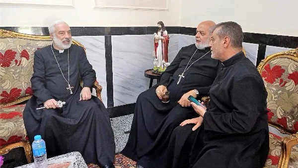 الأنبا باسيليوس يستقبل الأنبا توماس في الندوة التكوينية