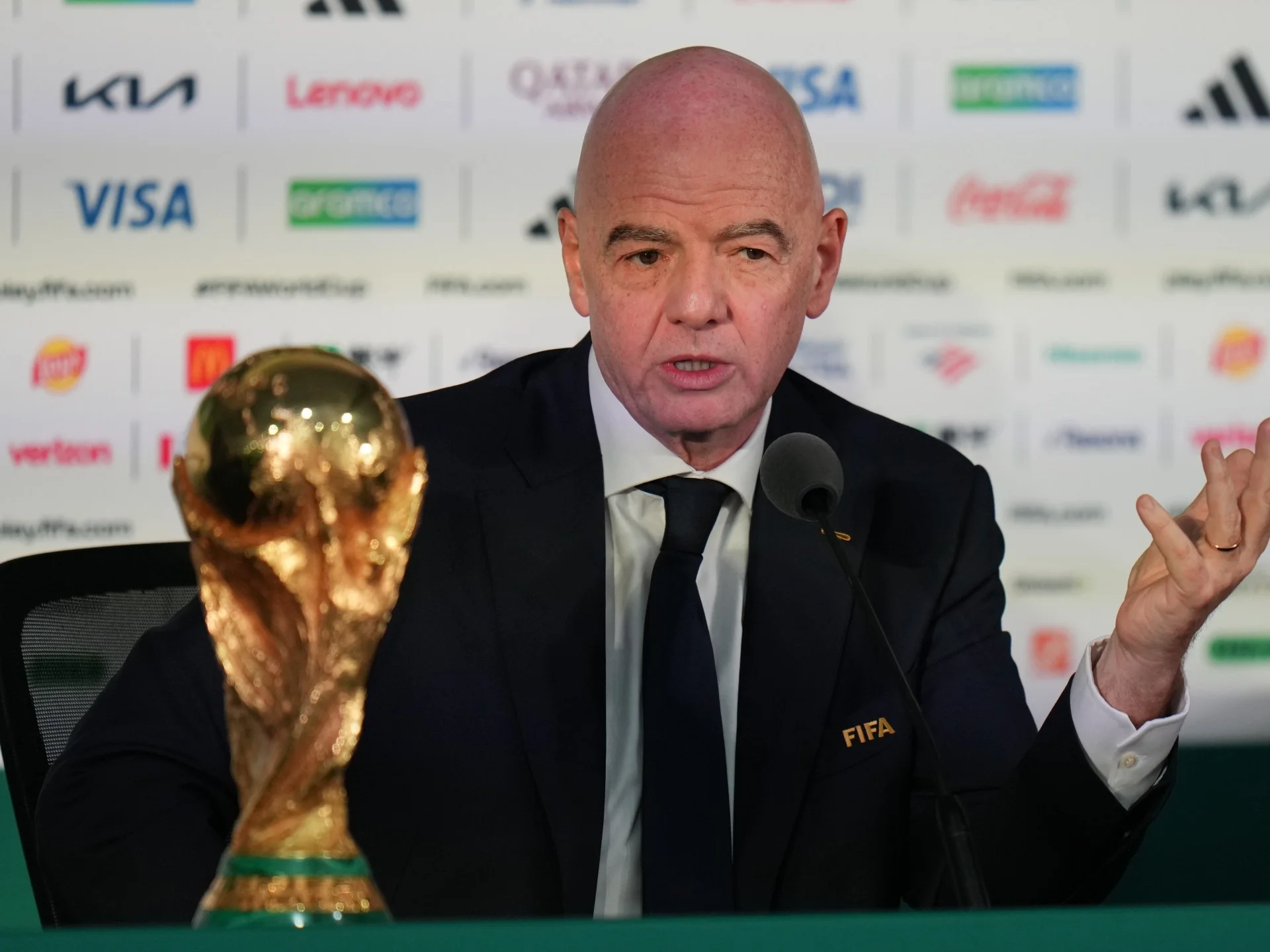 إنفانتينو يحدد موعداً نهائياً لعرض الفيفا في خطة كأس العالم