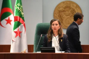 انتخاب أول امرأة رئيسة للبرلمان في الجزائر