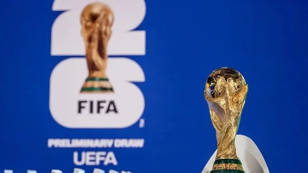 الكاف يناقش مشروع إنفانتينو للاستثمارات في الفيفا